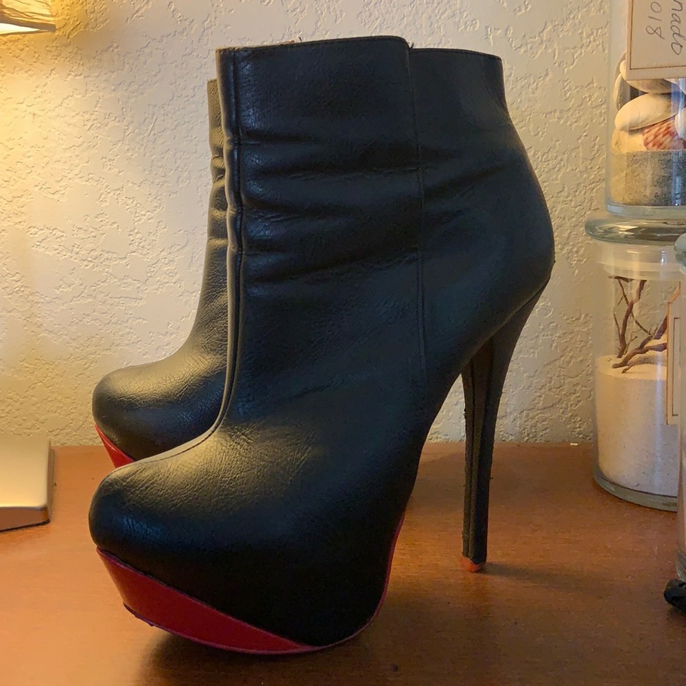 Shiekh platform booties with red bottoms